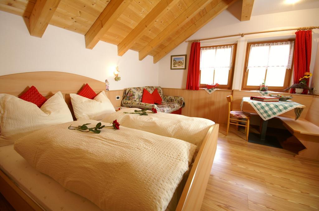 Agriturismo La Flu Sankt Martin im Turm Kamer foto